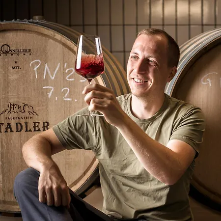 Weingut Stadler Проживание в семье